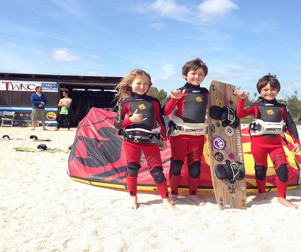 lezione bambini kitesurf